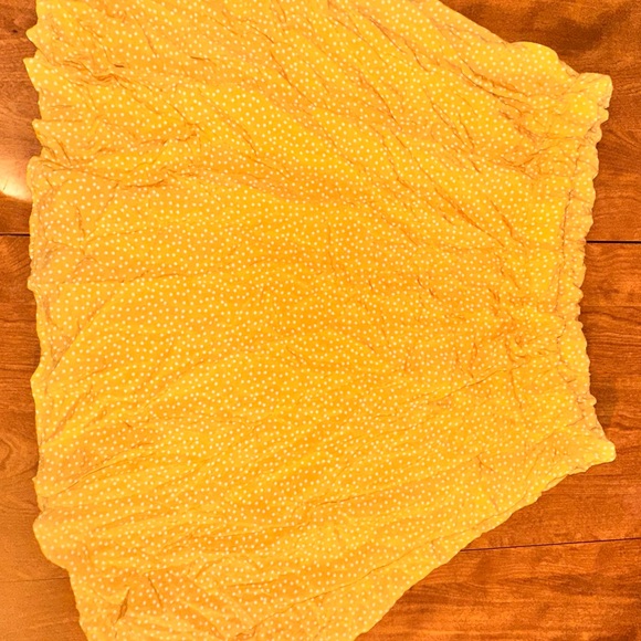 Marianne yellow pokadot skirt - Picture 3 of 4